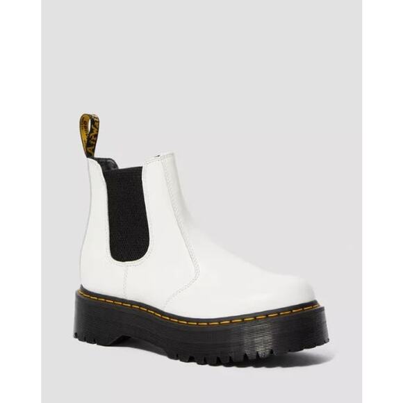 NWT Dr. Martens 2976 Smooth Leather Platform Chelsea Boots White Women's Size 6 - Picture 3 of 12